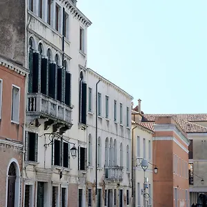 Canal Riva De Biasio Maison d'hôtes