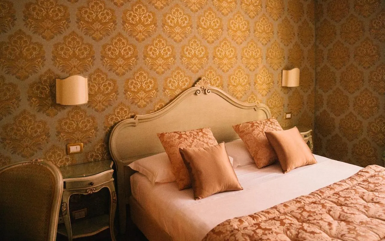Murano Palace 베니스 B&B